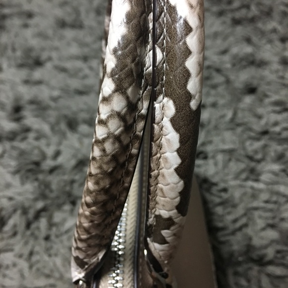 Authentic Coach mini handbag snakeskin👜 - Picture 2 of 6
